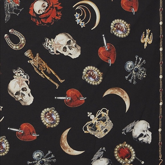 Alexandra Mcqueen welled trinket print scarf - Picture 5 of 7